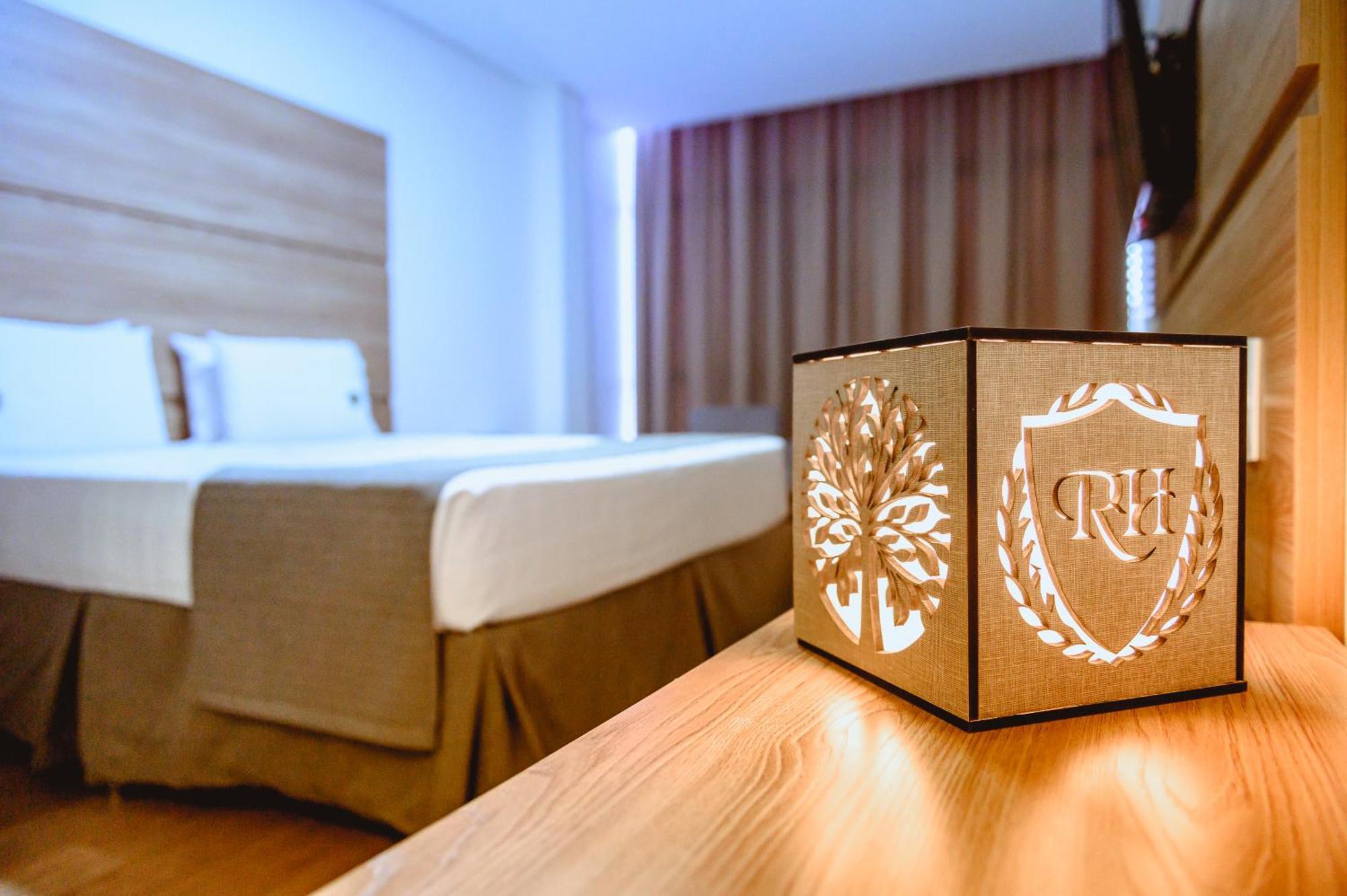 Quarto Confort com cama casal